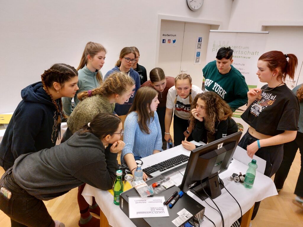 Kreuz und quer durch die Schule