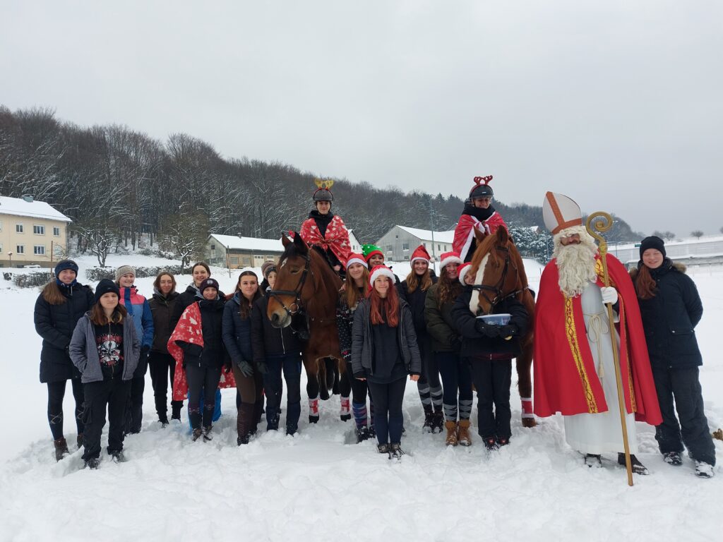 Kling Glöckchen kling – Nikolo zu Pferd