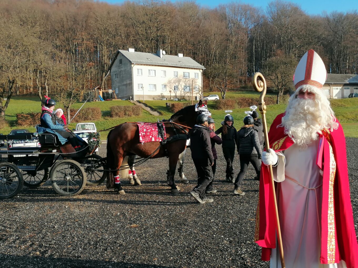 Lasst uns froh und munter sein – Nikolaus auf der Kutsche