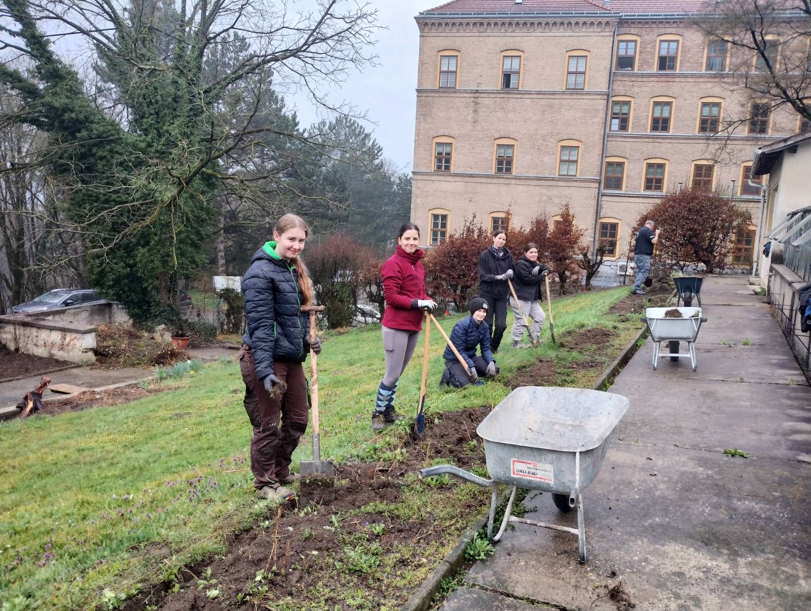 Gartenneugestaltung in der LFS Tullnerbach
